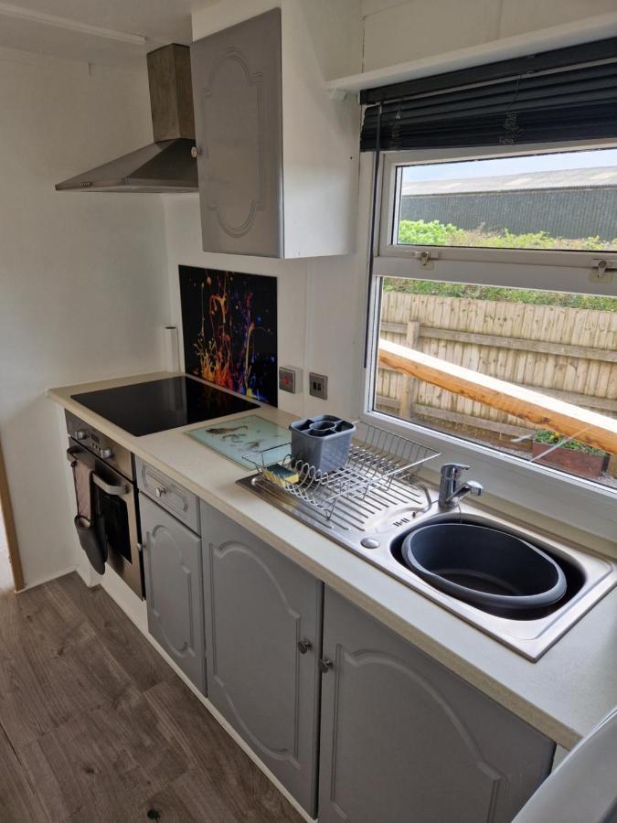 Featheredge Corner Lodge Wells Extérieur photo