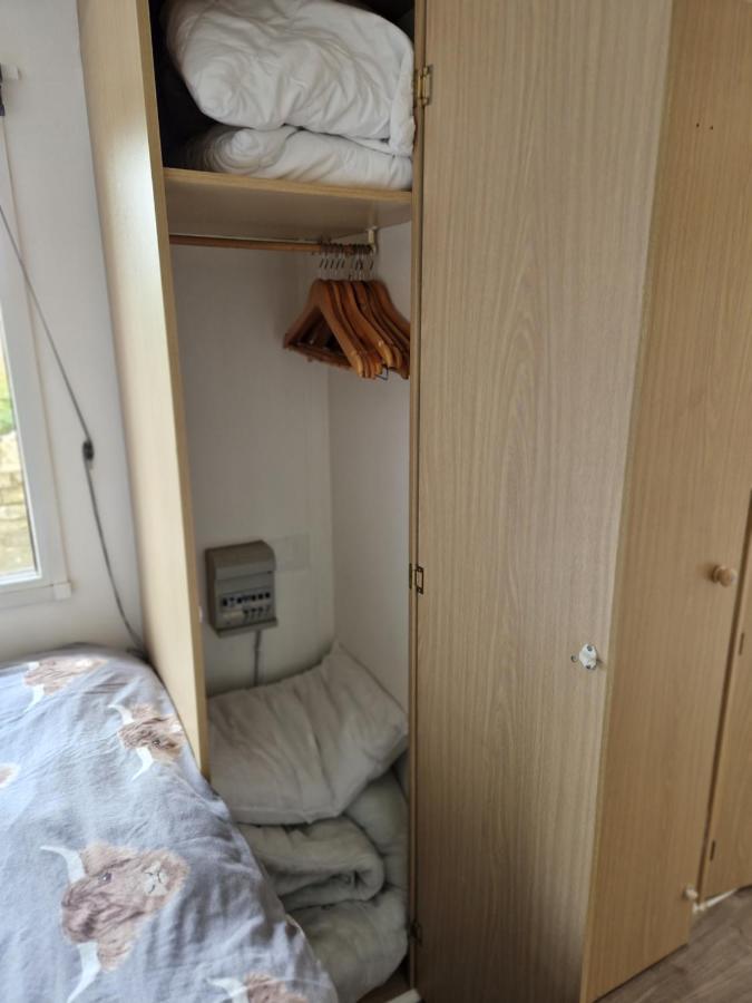 Featheredge Corner Lodge Wells Extérieur photo