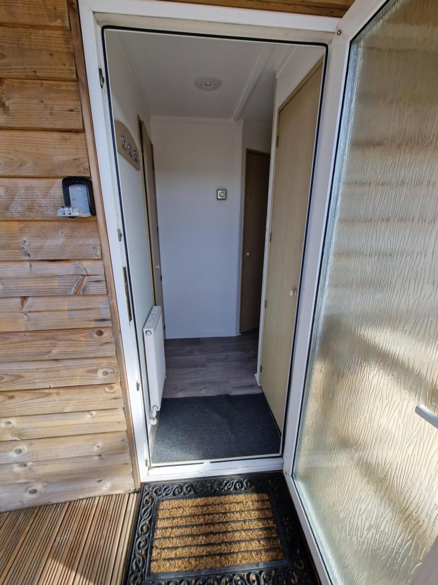 Featheredge Corner Lodge Wells Extérieur photo