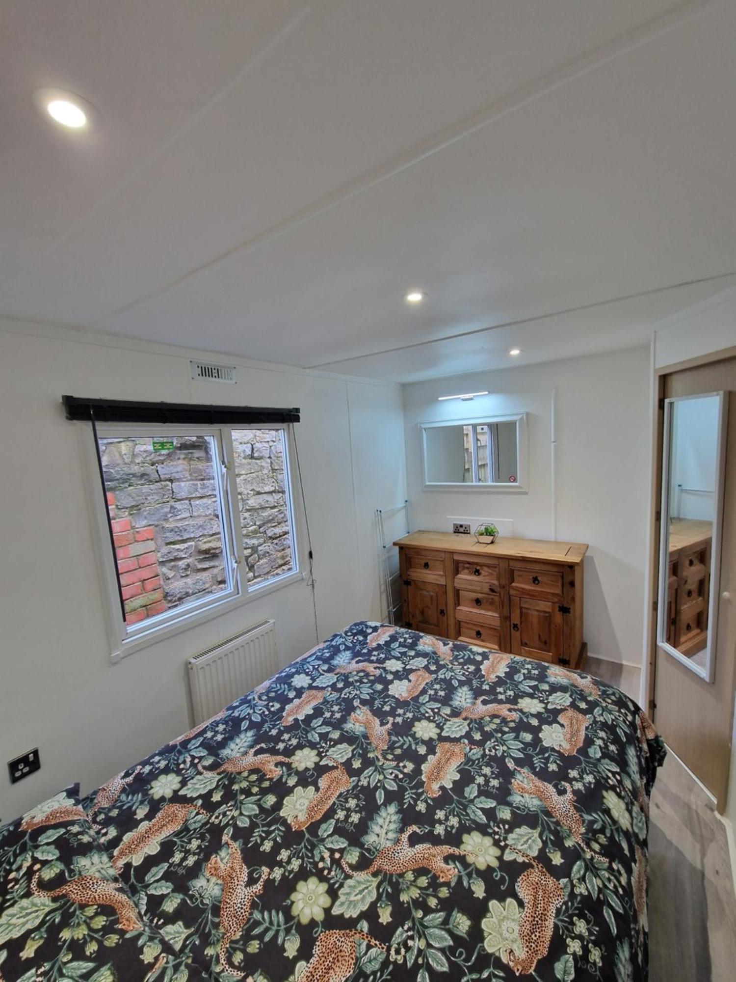 Featheredge Corner Lodge Wells Extérieur photo
